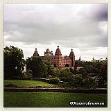 Wei�e Sch�ferhunde Schloss Johannisburg Aschaffenburg  Weisser Sch�ferhund - Welpen